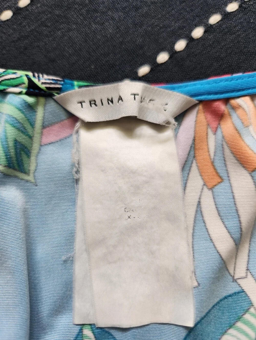 Trina Turk Tahiti Swim Cover Up Dress Floral Print Tropical Vacation Size Small